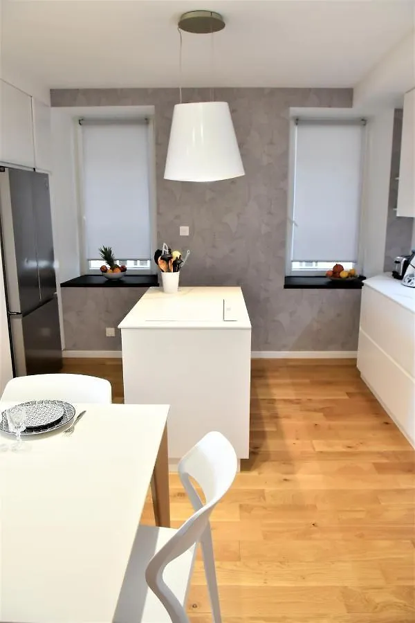 Holiday home La Maison Du Quai Triplex De Charme 4 Etoiles En Hyper Centre Avec Spa Landerneau