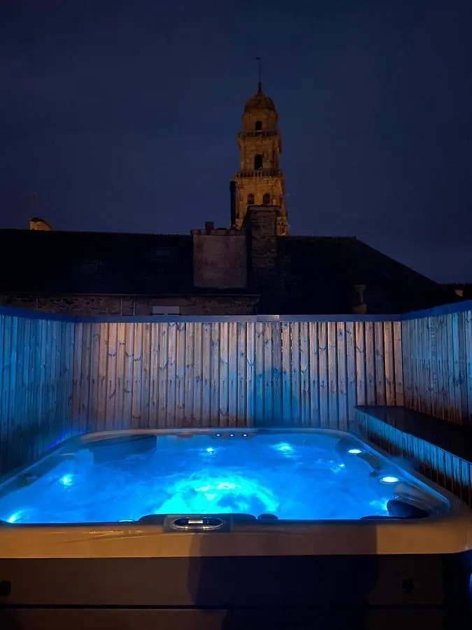 La Maison Du Quai Triplex De Charme 4 Etoiles En Hyper Centre Avec Spa Landerneau France